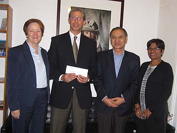 11-09-19Tibet_Fund_donation
