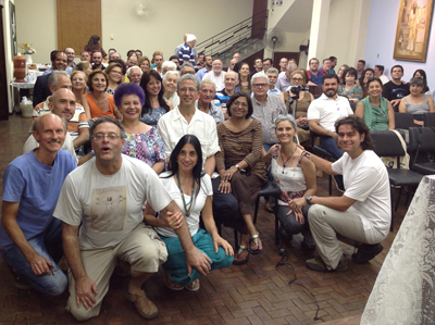 Theosophical Society - Tim and Lily Boyd (at center)at a public talk in São Paulo
